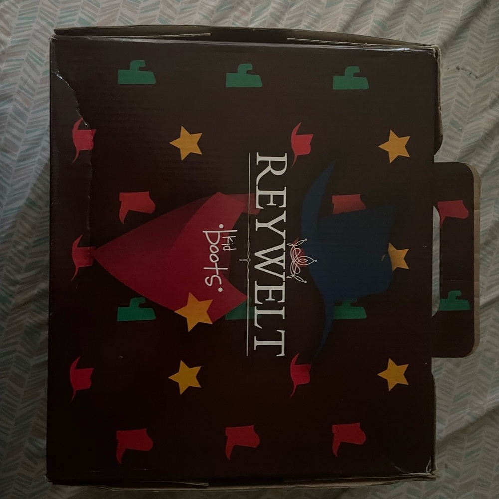Reyweld Kids Boots Box
